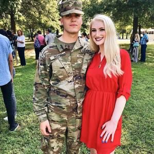 Meet your Posher, Abigail